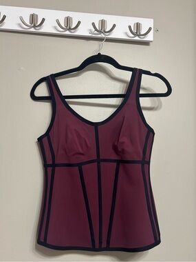 Honeylove Bondless Shapewear Tank. Womens size medium